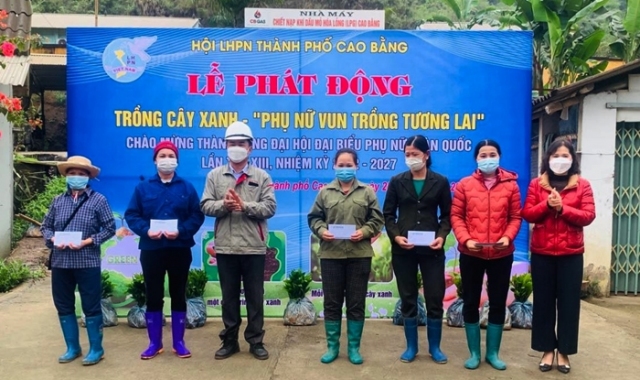 Hội Liên hiệp phụ nữ thành phố Cao Bằng phát động chương trình Trồng cây xanh - “Phụ nữ vươn trồng tương lai”
