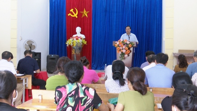 Bí thư Thành ủy dự sinh hoạt thường kỳ tại Chi bộ tổ 10, phường Sông Hiến