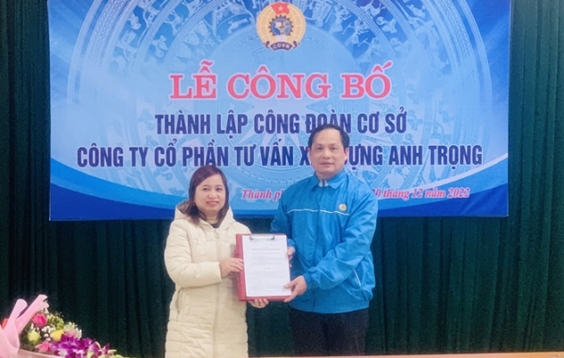 LĐLĐ thành phố Cao Bằng tổ chức lễ công bố Quyết định thành lập Công đoàn cơ sở