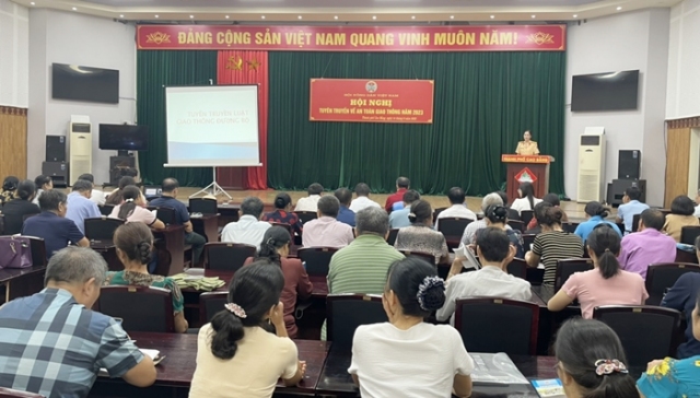 Hội Nông dân tỉnh: Tuyên truyền an toàn giao thông cho 150 hội viên nông dân thành phố Cao Bằng