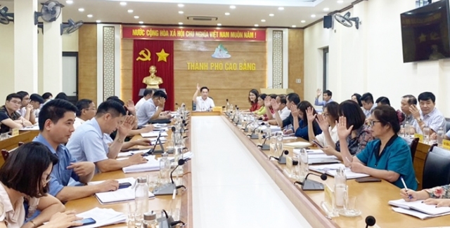 Đ/c Nguyễn Thế Hoàn, Chủ tịch UBND thành phố chủ trì phiên họp thường kỳ tháng 7/2023 (mở rộng)