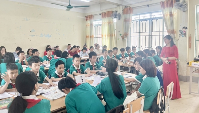 Liên trường THCS Ngọc Xuân, Hòa Chung giao lưu chuyên môn chủ đề “Tăng cường giáo dục STEM trong chương trình GDPT 2018”